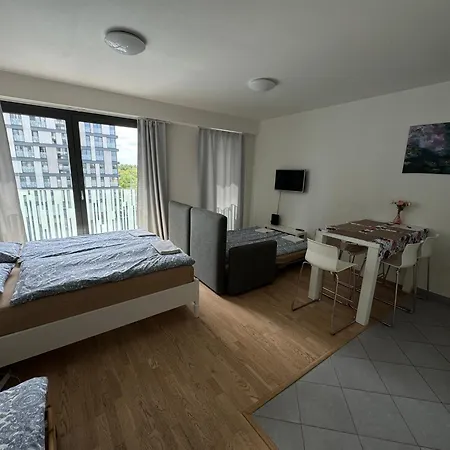 Apartman In Garden Towers