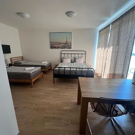 Apartman In Garden Towers Prága