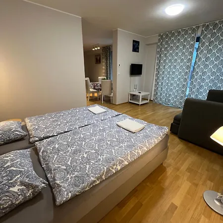 In Garden Towers Апартаменты *